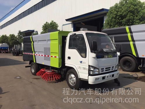 鄭州吸塵車廠家直銷 clw5070txc5型吸塵掃路車，價(jià)美物廉，清潔高效
